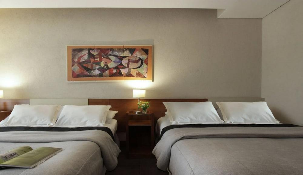 Pinares Panorama Suites, Spa & Convention Center Вила Карлос Пас Екстериор снимка