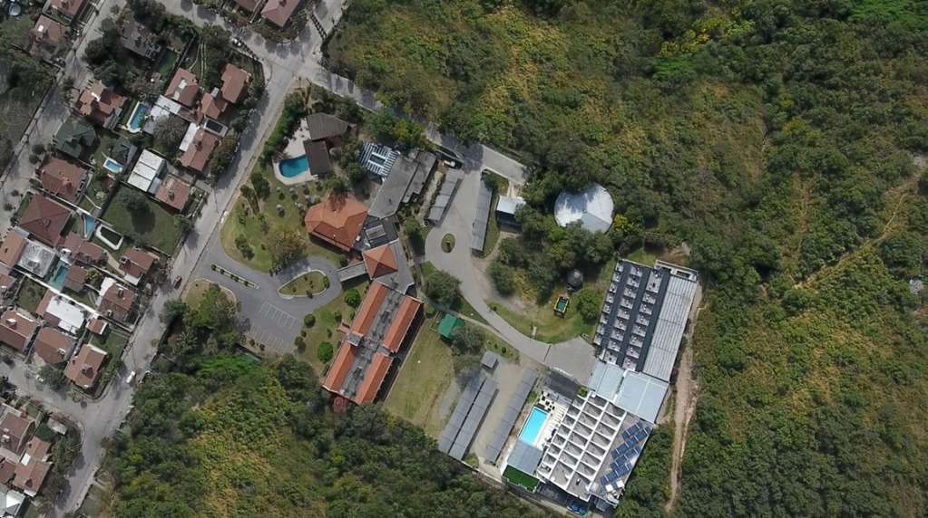 Pinares Panorama Suites, Spa & Convention Center Вила Карлос Пас Екстериор снимка